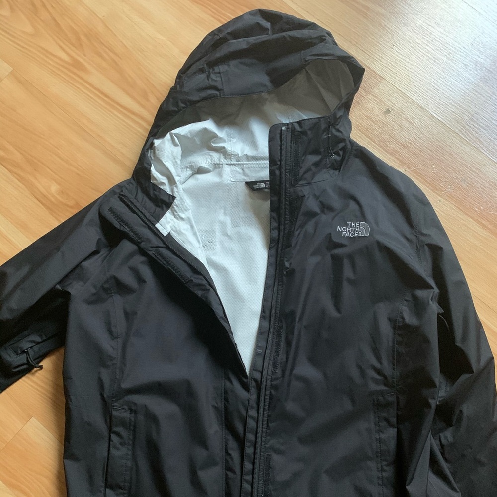 North face windbreaker